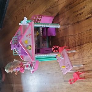 Barbie Chelsea clubhouse